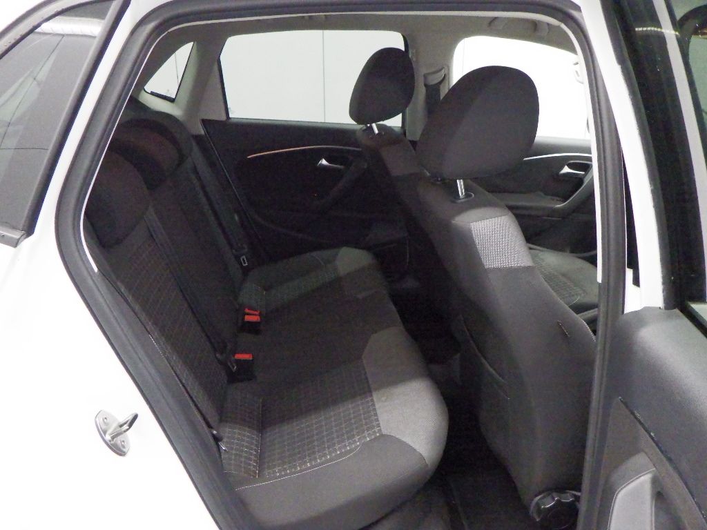 2015 Volkswagen ポロ 5HB TSI Comfortline auction photo 7