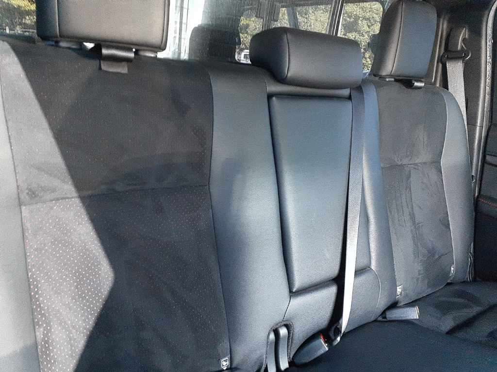 2023 Toyota Hilux Z GRスポーツ 4WD auction photo 11