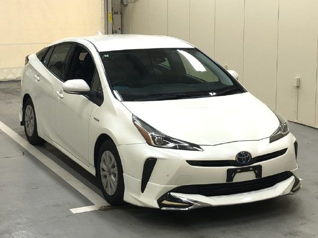 Japan Auction Vehicles 8 2019 Toyota Prius S コウキ TSS auction photo
