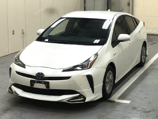 2019 Toyota Prius S コウキ TSS auction photo 3