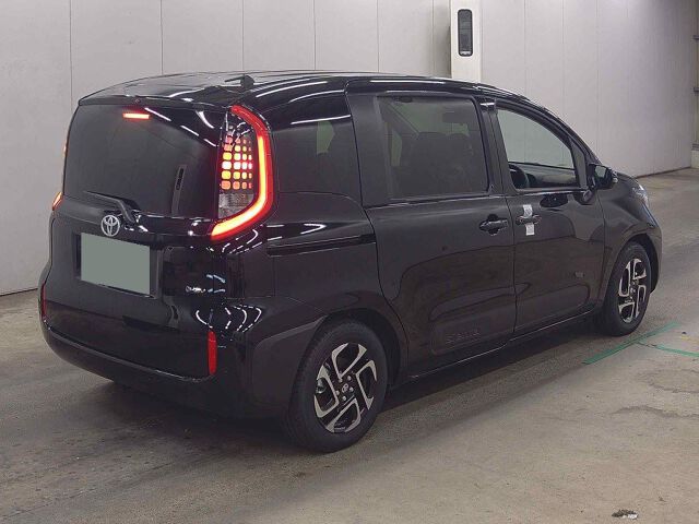 2026 Toyota Sienta ハイブリッドZ auction photo 5