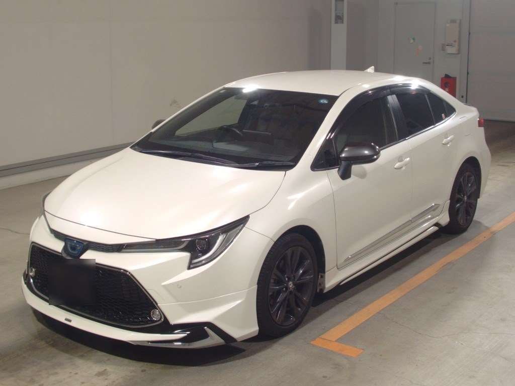 Japan Auction Vehicles 4 2021 Toyota Corolla Hybrid Double By auction photo