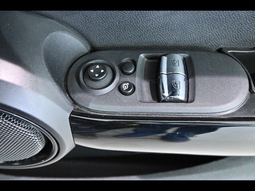 2021 MINI ミニ John Cooper Works Essential Trim auction photo 12