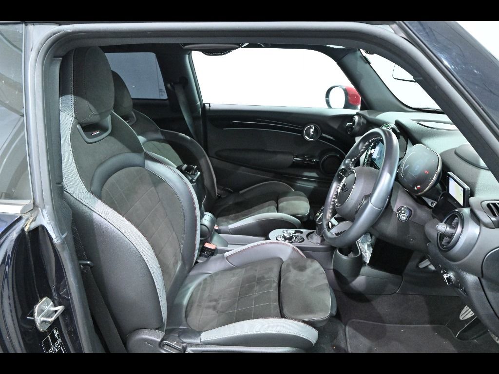 2021 MINI ミニ John Cooper Works Essential Trim auction photo 6