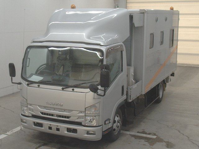 Japan Auction Vehicles 10 2020 Isuzu Elf Van auction photo