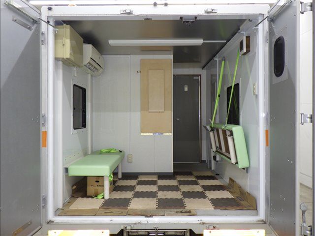 2020 Isuzu Elf Van auction photo 4