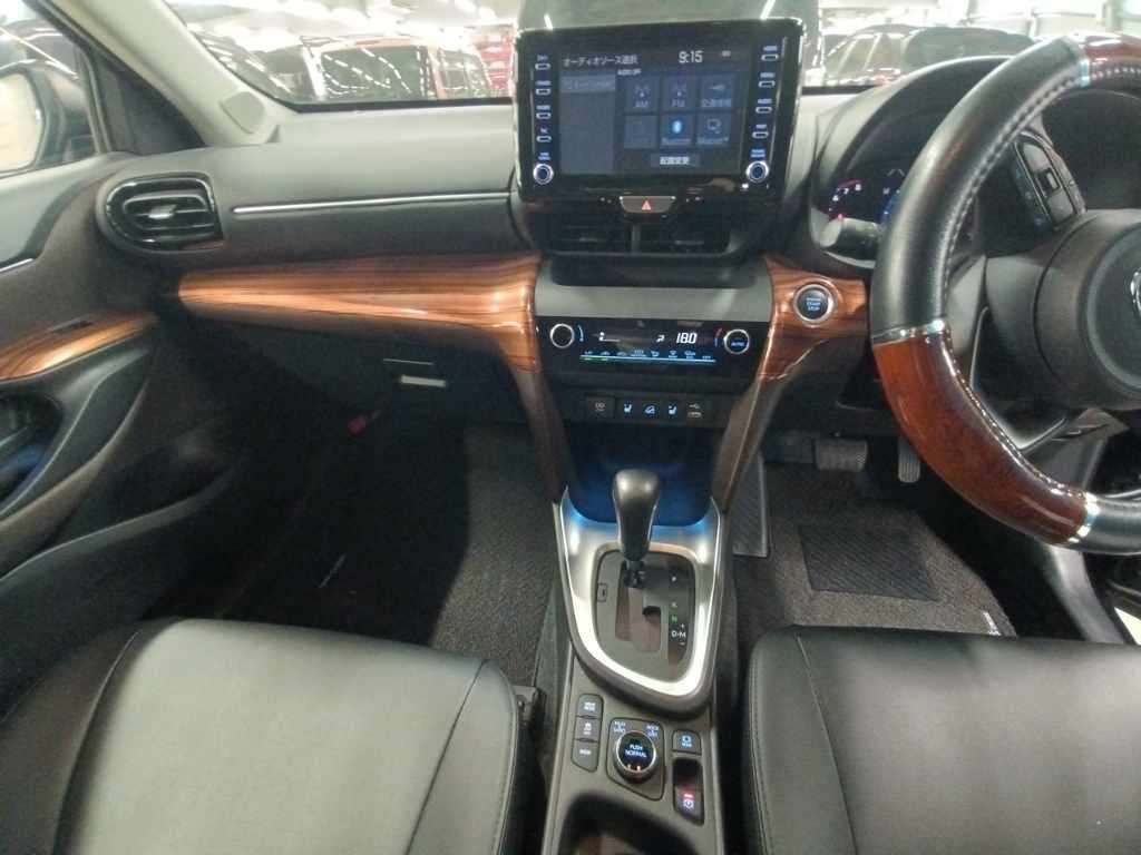 2021 Toyota Yaris Cross Z 4WD auction photo 11