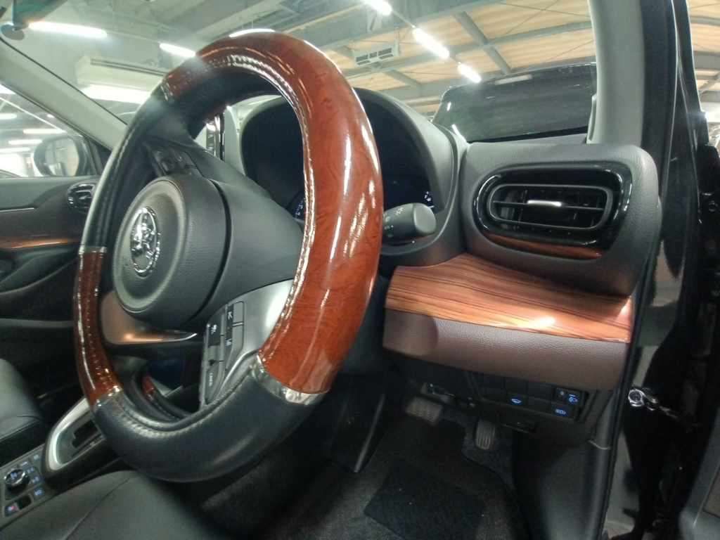 2021 Toyota Yaris Cross Z 4WD auction photo 9