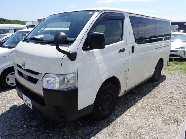 Japan Auction Vehicles 15 2020 Toyota Hiace DX 4WD auction photo