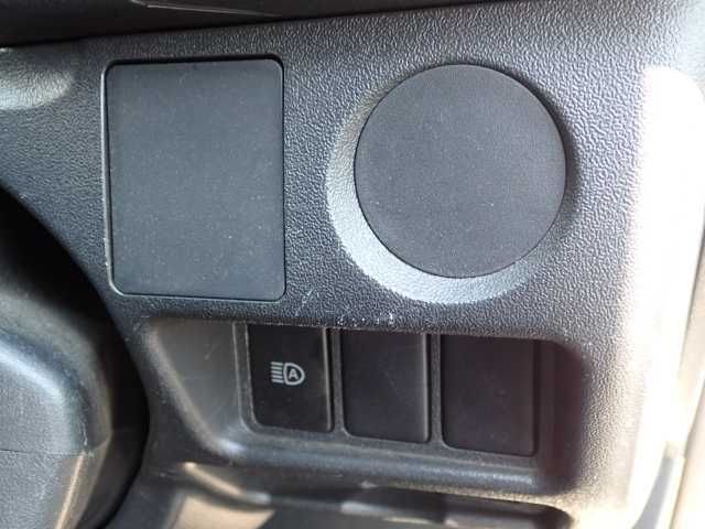 2020 Toyota Hiace DX 4WD auction photo 10
