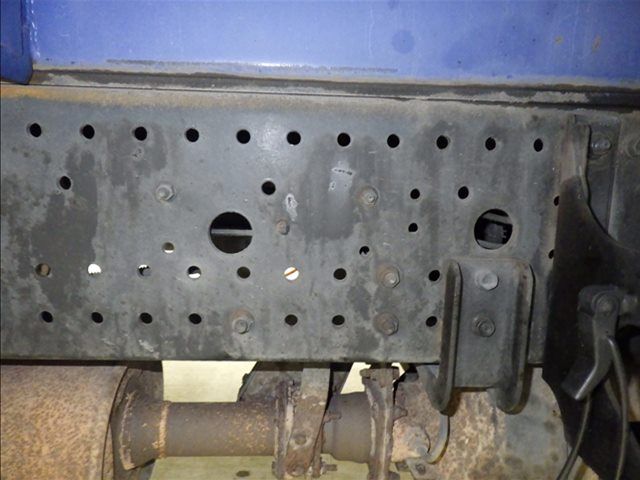 2010 Isuzu Forward タンク車 auction photo 4