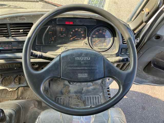 2001 Isuzu Forward auction photo 3