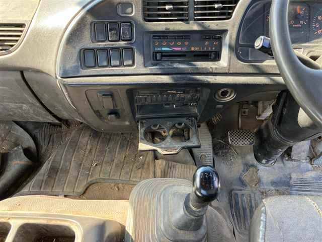 2001 Isuzu Forward auction photo 6