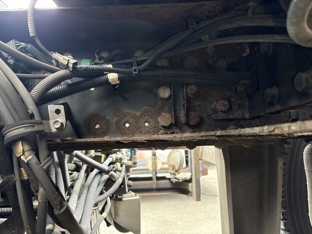 2012 Isuzu Giga トラクターセットセミトレーラー auction photo 17