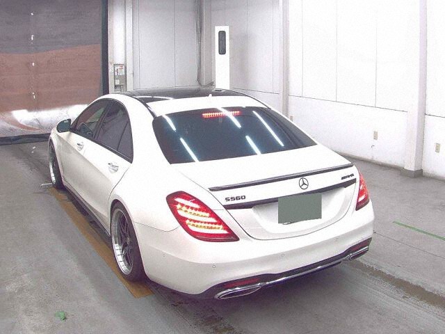 2017 Mercedes-Benz S-Class S400 AMG Line auction photo 2