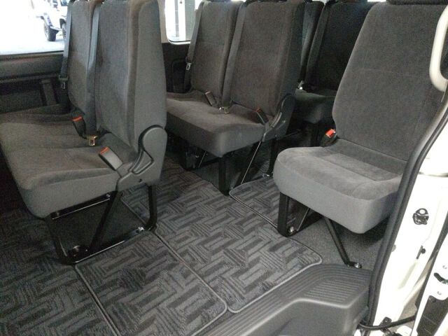 2026 Toyota Hiace スーパーロングGL auction photo 3