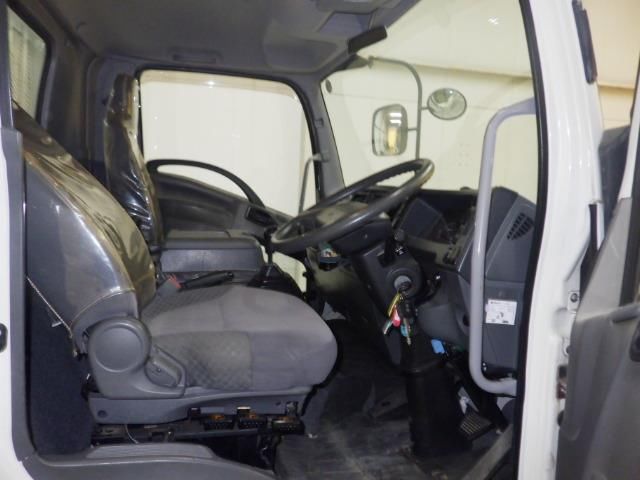 2013 Isuzu Forward クレーン付 auction photo 5