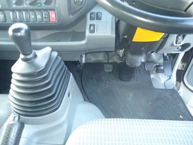 2016 Toyota Dyna 3.0t 積載車 auction photo 8