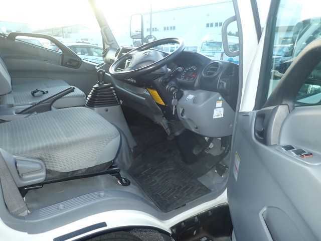 2016 Toyota Dyna 3.0t 積載車 auction photo 6