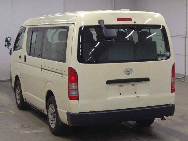 2006 Toyota Hiace DX 4WD auction photo 2