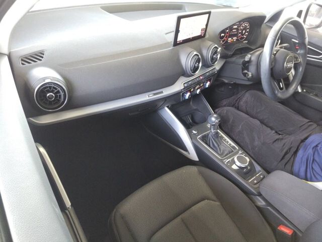2020 Audi Q2 30TFSIスポアシスタ auction photo 3