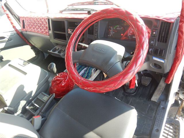2018 Isuzu Forward Short Reinforced Dump auction photo 3