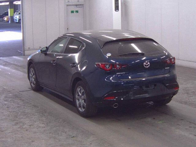 2023 Mazda 3ファストバック auction photo 2