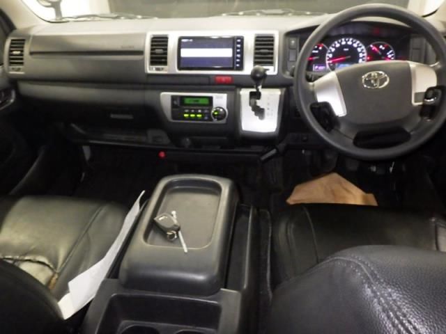 2019 Toyota Hiace 4WD スーパーGL ロング auction photo 3