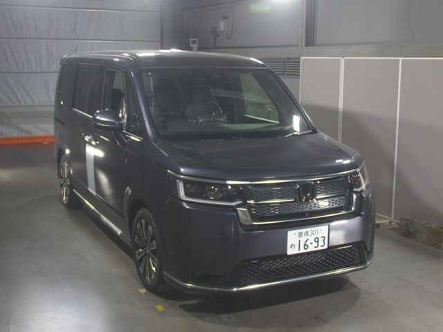 2026 Honda Stepwgn Premium Line auction photo 4