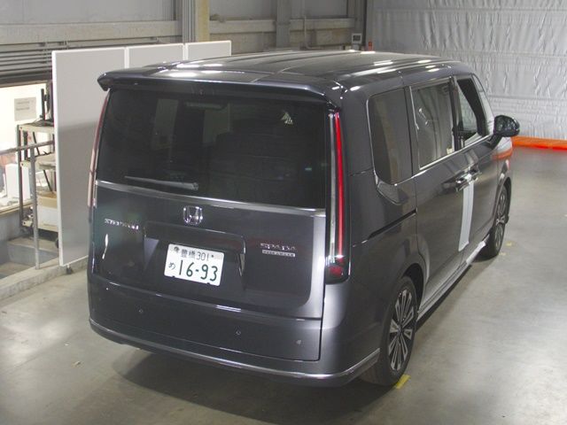 2026 Honda Stepwgn Premium Line auction photo 2