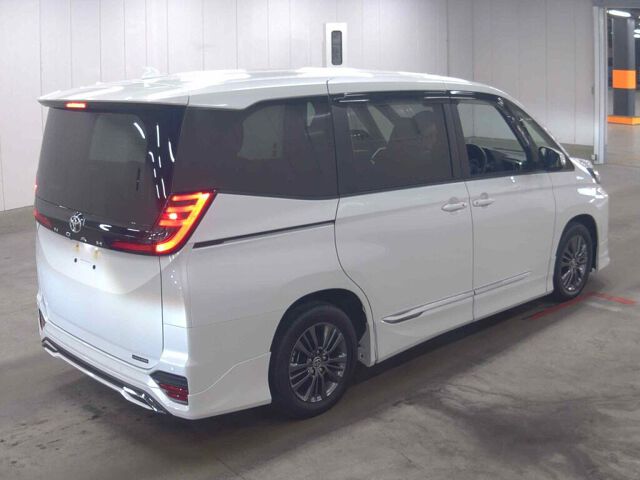 2025 Toyota Noah S-G auction photo 5