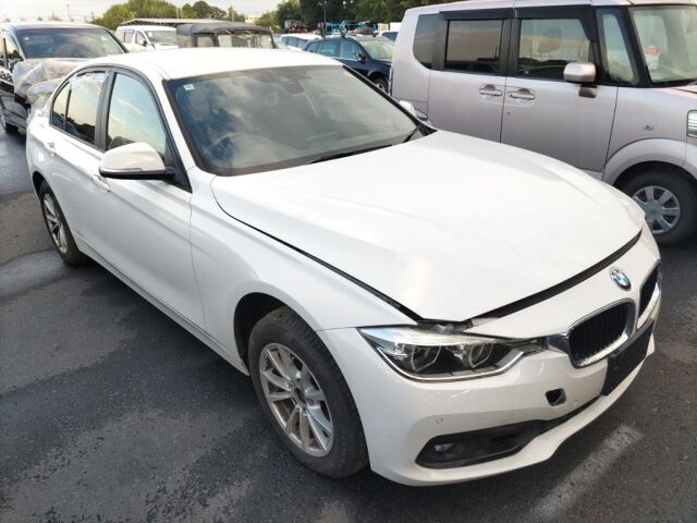 2018 BMW 3 Series 320D Japan auction vehicle
