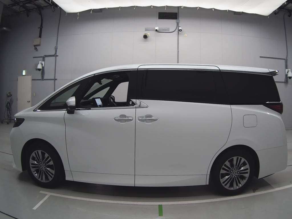 2023 Toyota Alphard Z auction photo 4