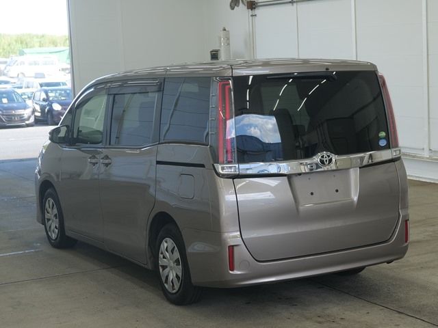 2017 Toyota Noah ワゴン X auction photo 2