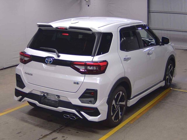 2022 Toyota Raize ハイブリッドZ auction photo 5