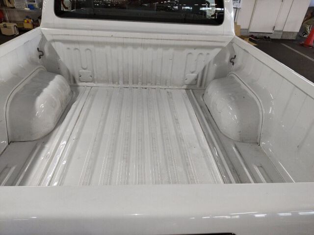 2023 Toyota Hilux Z GR Sport 4WD auction photo 3