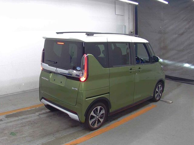 2021 Mitsubishi eKクロススペース T 4WD auction photo 5