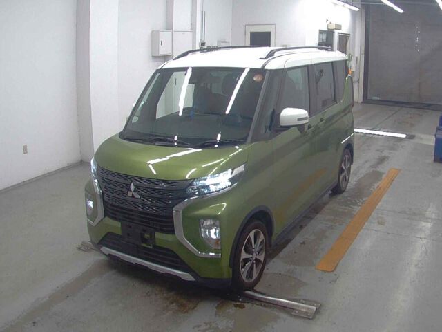 2021 Mitsubishi eKクロススペース T 4WD auction photo 4