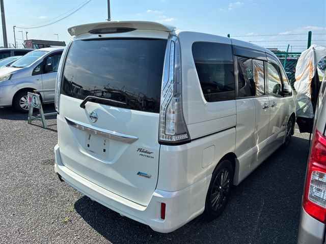 2015 Nissan Serena auction photo 5