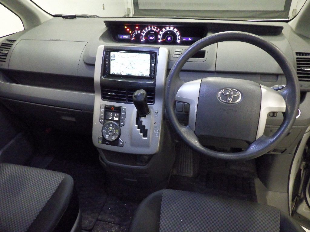 2008 Toyota Noah S auction photo 3