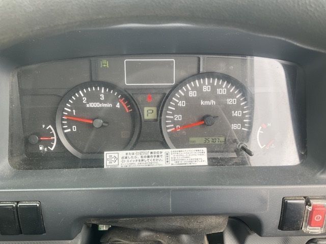 2018 Isuzu Elf dump auction photo 4
