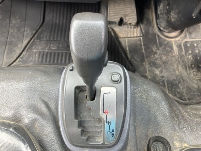 2018 Isuzu Elf dump auction photo 11