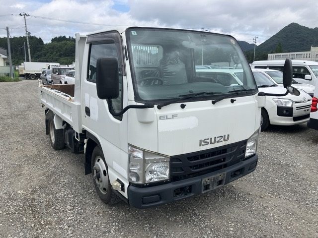 Japan Auction Vehicles 13 2018 Isuzu Elf dump auction photo