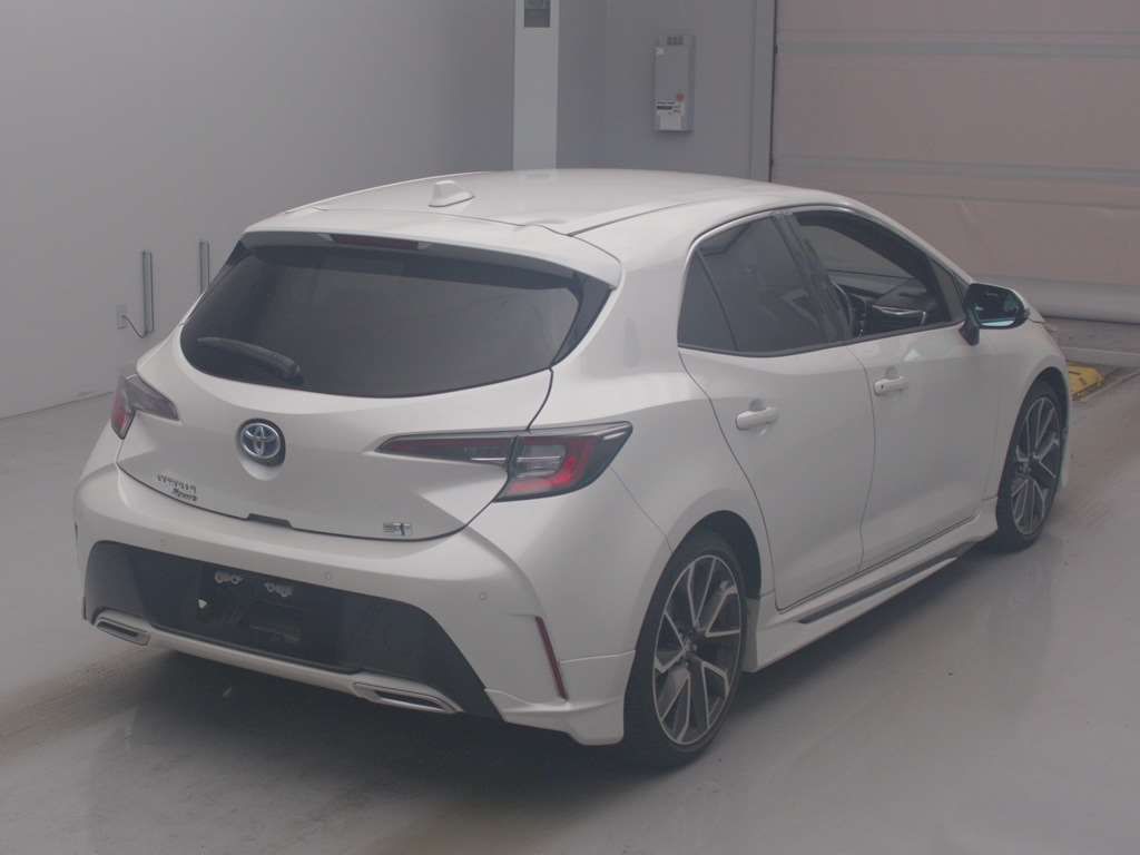 2021 Toyota Corolla Sport ハイブリッドG Z auction photo 2
