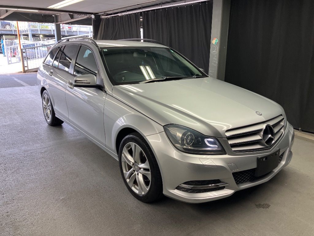Japan Auction Vehicles 7 2012 Mercedes-Benz Cクラス ステーションW C180 BlueEFFICIENCY Station W auction photo