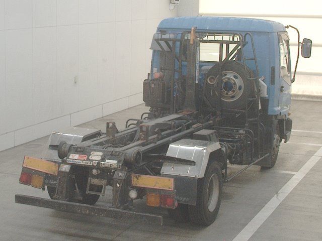 2004 Isuzu Forward Container-only vehicle auction photo 2