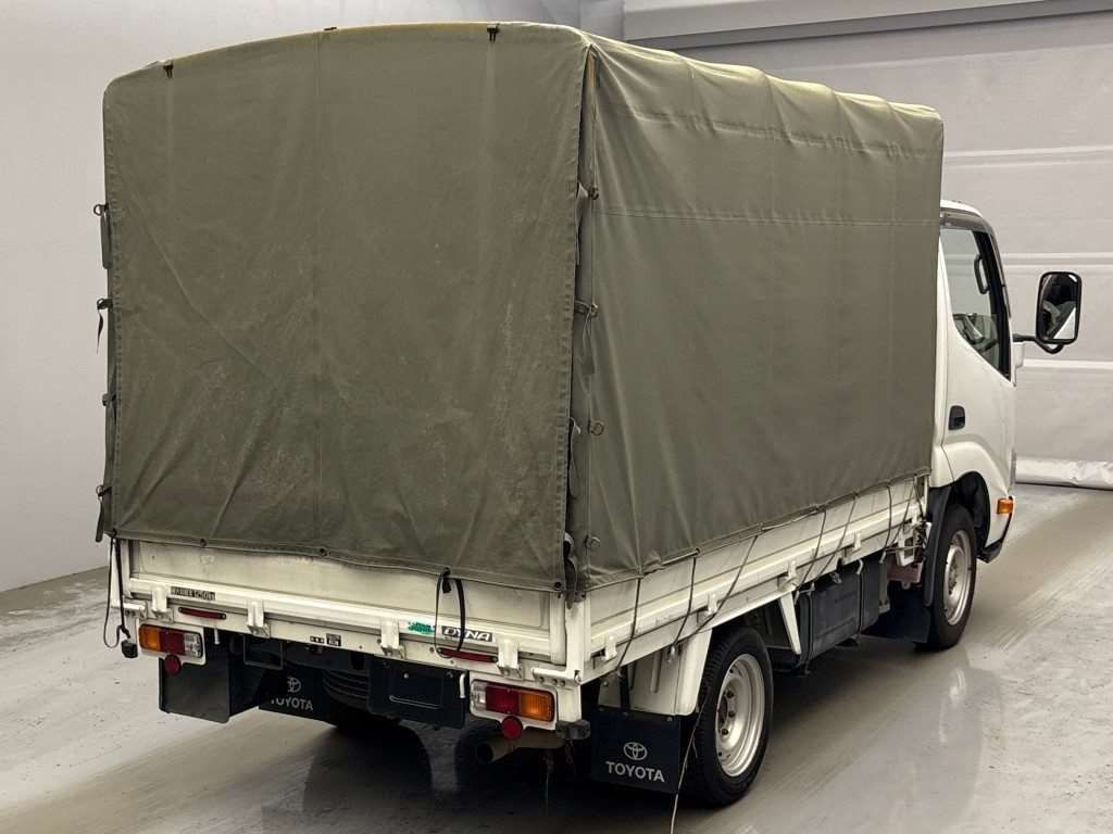 2016 Toyota Dyna auction photo 2