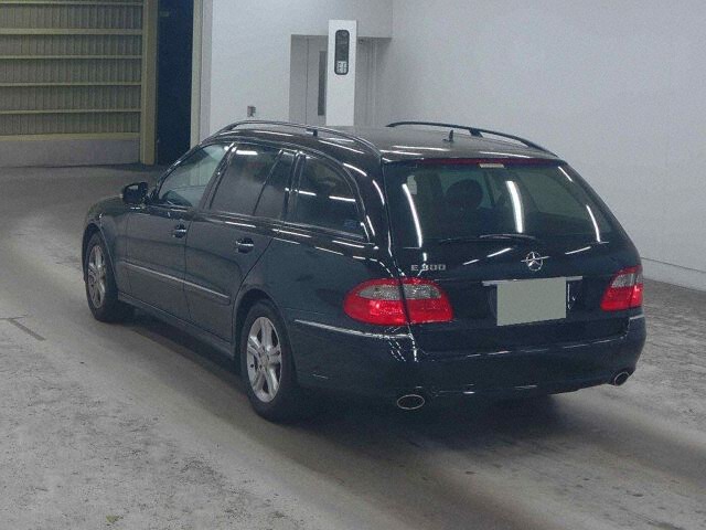 2009 Mercedes-Benz E-Class Station Wagon E300 auction photo 2
