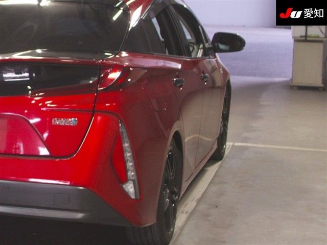2017 Toyota Prius PHEV S ナビパッケージ auction photo 8