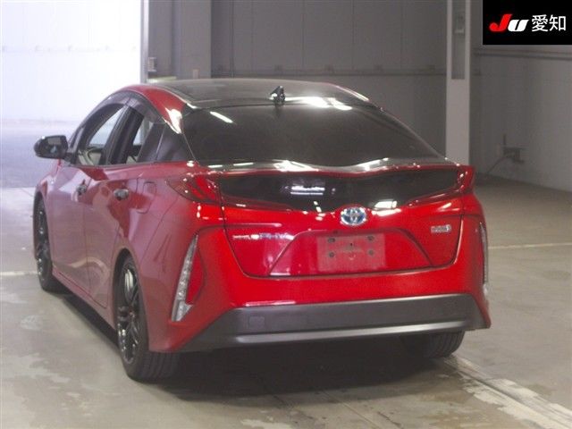 2017 Toyota Prius PHEV S ナビパッケージ auction photo 2
